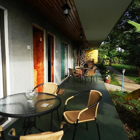 Mangai Rapa Nui Hotel อังกาโรอา ภายนอก รูปภาพ